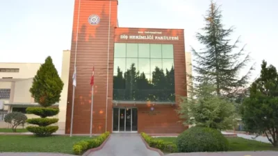 Ege Üniversitesi Diş Hekimliği Fakültesi, sağlık hizmetlerinde verimliliği artırmak amacıyla