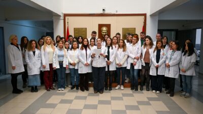 Bornova Belediyesi Gençlik Eğitim Merkezi (BELGEM) öğretmenleri, İstanbul Çekmeköy’de görev