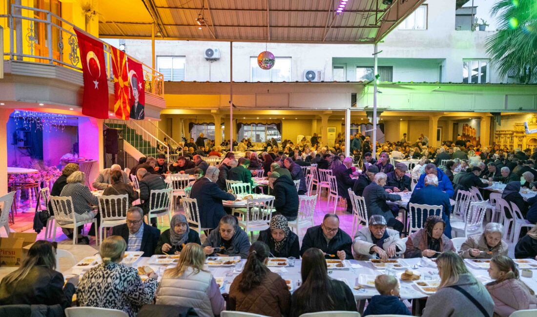 Bornova Belediye Başkanı Ömer Eşki, İzmir Makedonya Göçmenleri Kültürünü Yaşatma