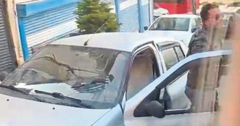 Bornova’daki trafik magandasına ağır yaptırım uygulandığı bildirildi İzmir'in Bornova ilçesinde trafikte seyreden bir minibüs şoförüne saldırı girişiminde