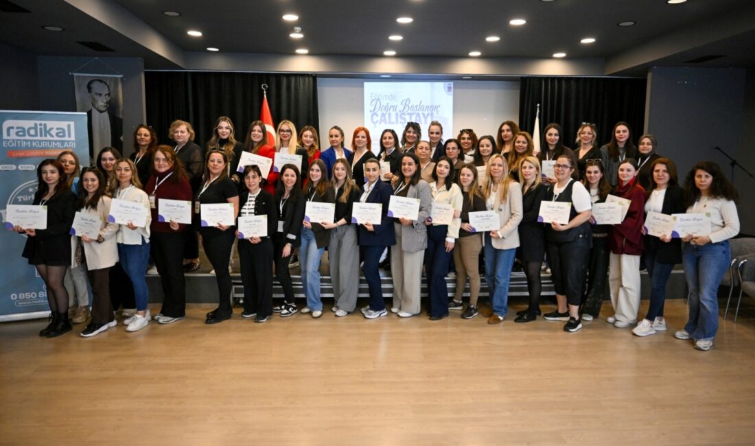 Bornova’da düzenlenen “Eğitimde Doğru Başlangıç Çalıştayı”nda, okul öncesinden ilkokula geçişin