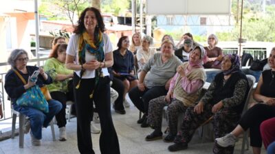 Bornova Belediyesi, BAYETAV işbirliğiyledüzenlediği “Kadın Buluşmaları” kapsamında kadınları her ay