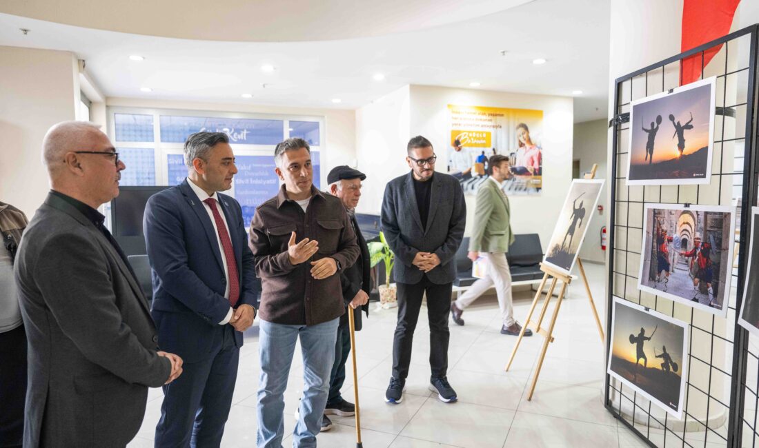 Anadolu’nun en köklü geleneklerinden biri olan Bergama Kılıç Kalkan kültürü,