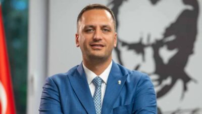 İzmir Cumhuriyet Başsavcılığı tarafından yürütülen 'bankamatik memuru' soruşturması kapsamında gözaltına