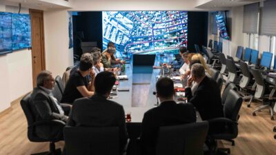 Bornova Belediye Başkanı Ömer Eşki, İZSU ve Gediz Elektrik yetkilileriyle