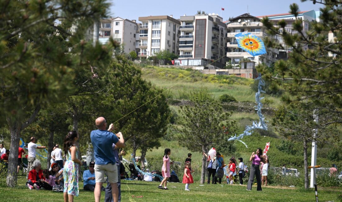 Bornova Belediyesi, 23 Nisan Ulusal Egemenlik ve Çocuk Bayramı’nı Aşık