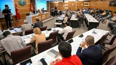 Bornova Belediyesi Meclisi’nde 2025 mali yılı kesin hesabı oy çokluğuyla
