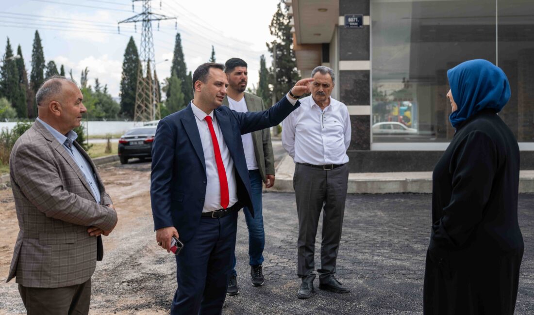 Bornova Belediyesi, Mevlana Mahallesi ve Işıkkent’te sürdürdüğü asfalt ve yol
