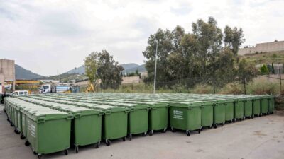 Bornova Belediyesi, ilçedeki temizlik hizmetlerini güçlendirmek amacıyla 325 adet 1100
